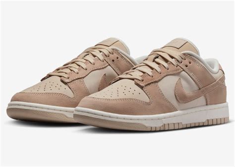 nude dunks